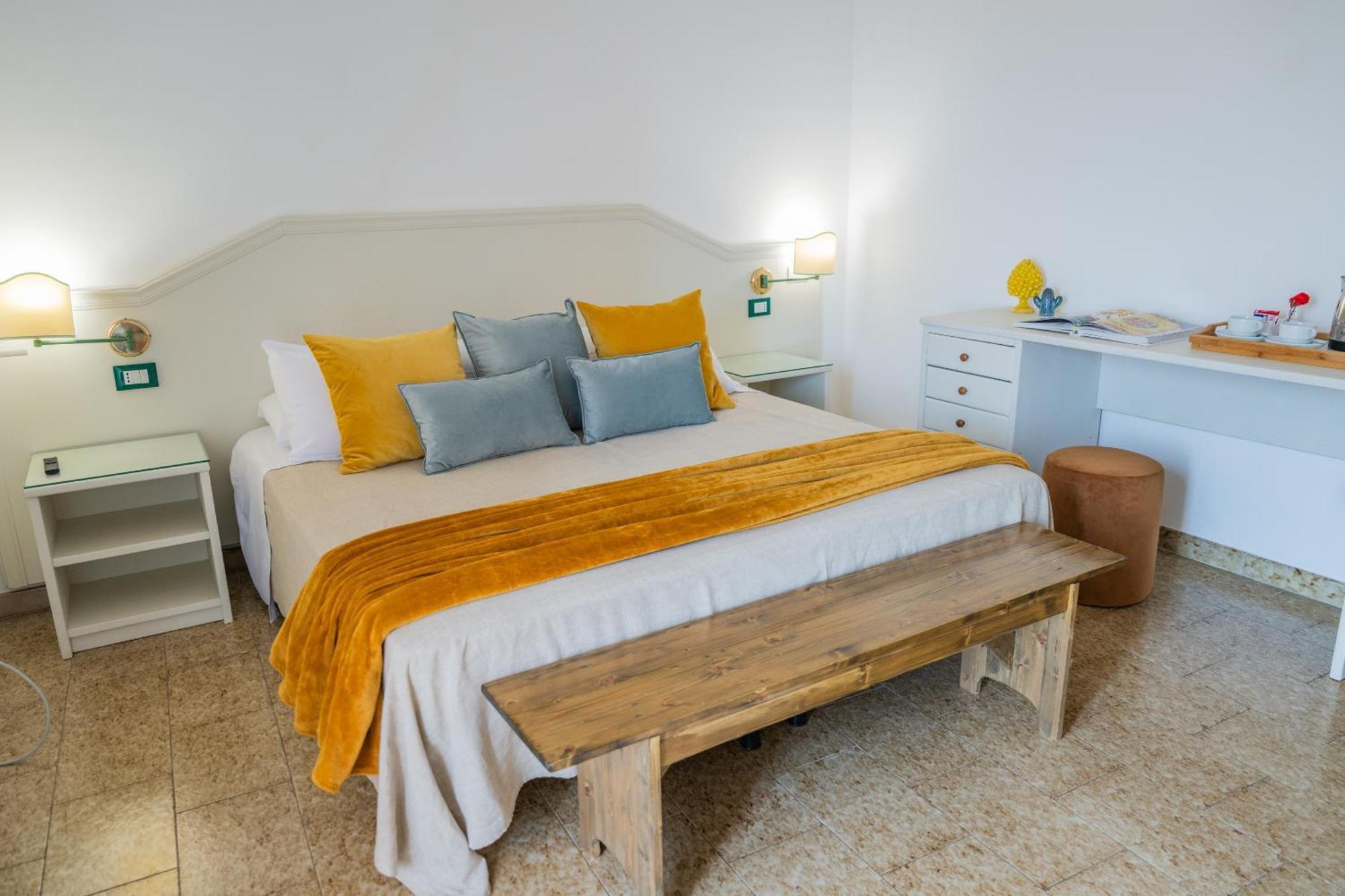 Casa Pertosa Bed & Breakfast ตาออร์มินา ห้อง รูปภาพ