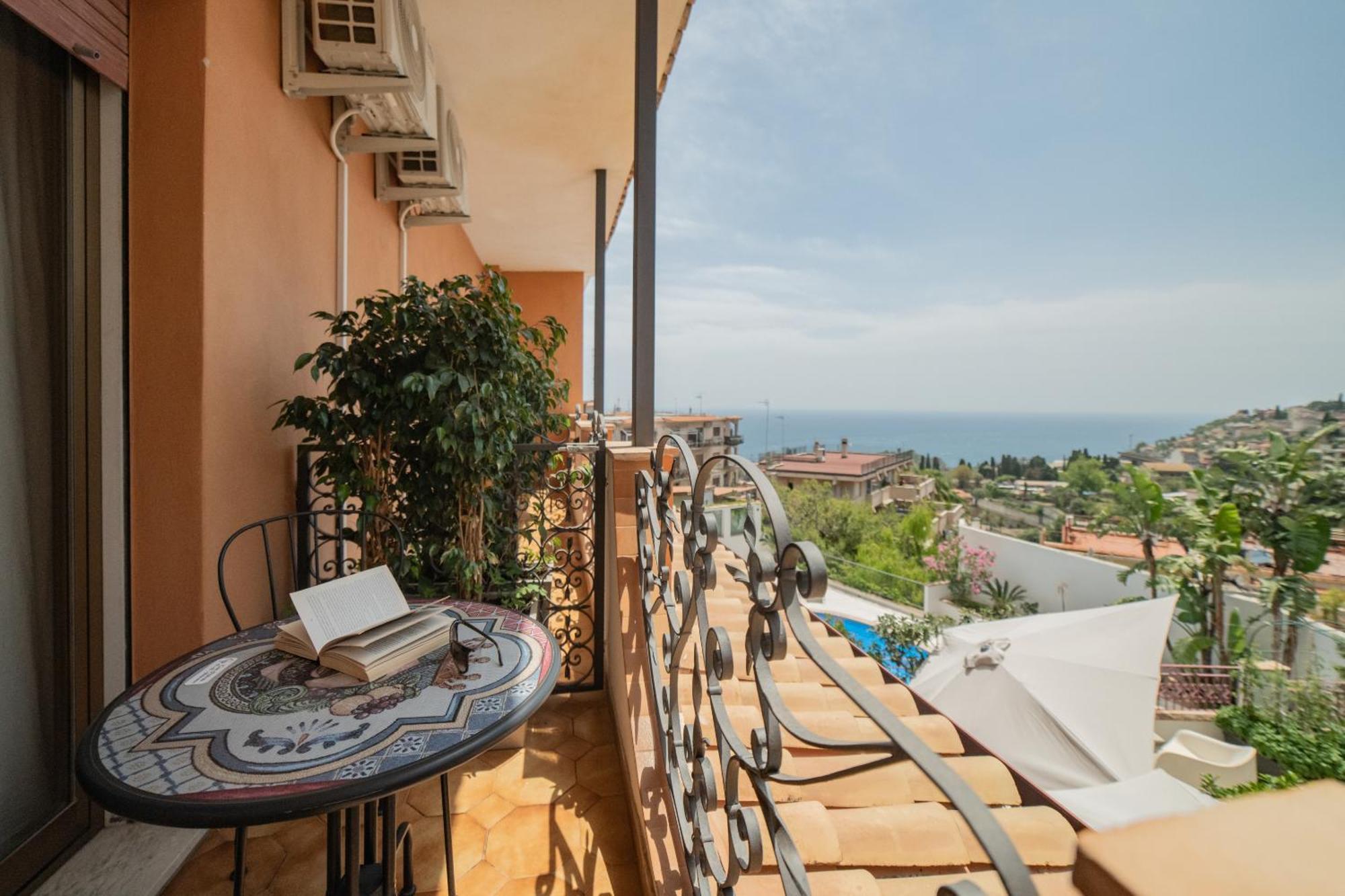 Casa Pertosa Bed & Breakfast ตาออร์มินา ภายนอก รูปภาพ